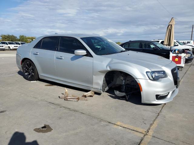 Photo 4 from auction – 2019 CHRYSLER 300 S with VIN 2C3CCABG7KH603566