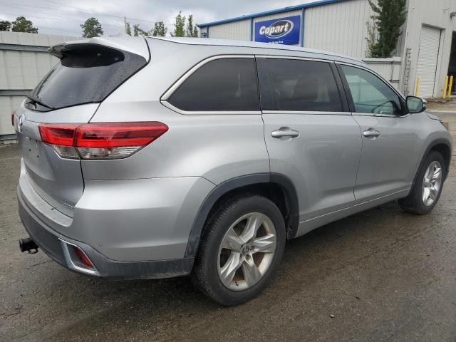 Photo 3 from auction – 2017 TOYOTA HIGHLANDER with VIN 5TDYZRFH6HS210766