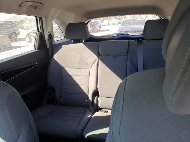 Photo 10 from auction – 2016 KIA SORENTO LX with VIN 5XYPG4A55GG002956