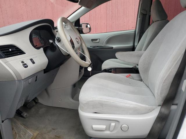 Photo 7 from auction – 2012 TOYOTA SIENNA LE with VIN 5TDKK3DC4CS221353