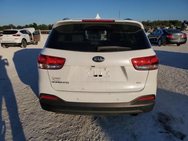 Photo 6 from auction – 2016 KIA SORENTO LX with VIN 5XYPG4A32GG104617