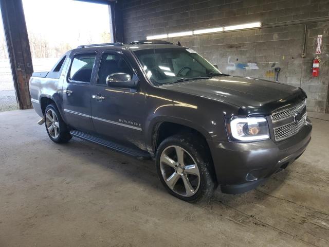 Photo 4 from auction – 2011 CHEVROLET AVALANCHE with VIN 3GNTKGE39BG325092