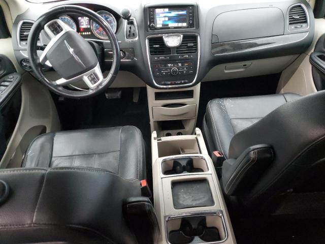 Photo 8 from auction – 2016 CHRYSLER TOWN & COU with VIN 2C4RC1CG2GR193846