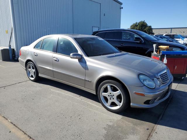 Photo 4 from auction – 2005 MERCEDES-BENZ E 500 with VIN WDBUF70J05A695792