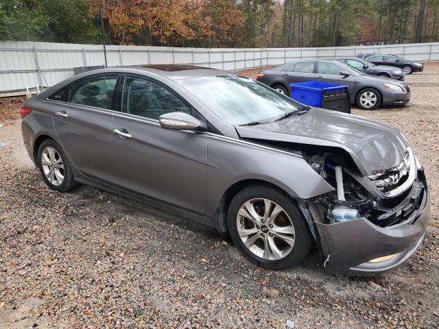 Photo 4 from auction – 2013 HYUNDAI SONATA SE with VIN 5NPEC4AC3DH565672