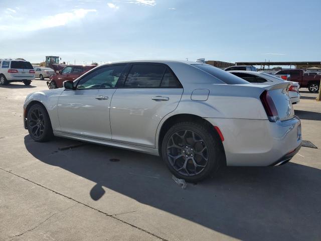 Photo 2 from auction – 2019 CHRYSLER 300 S with VIN 2C3CCABG7KH603566