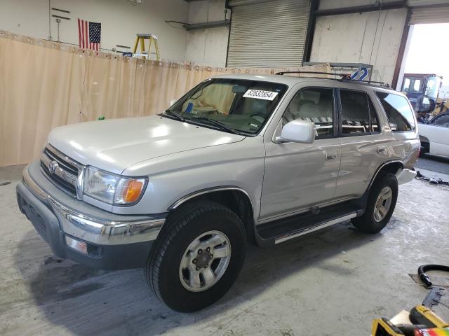 TOYOTA 4RUNNER SR 2000 with VIN JT3GN86R8Y0150765 - Photo from auction