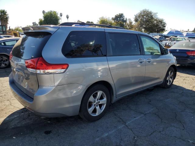 Photo 3 from auction – 2012 TOYOTA SIENNA LE with VIN 5TDKK3DC2CS233940