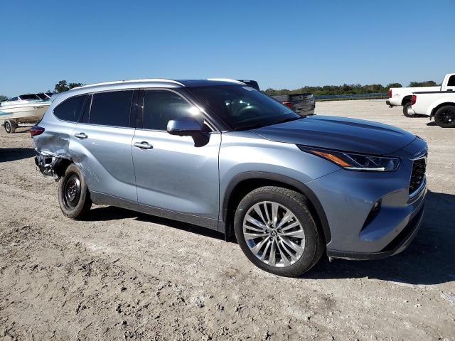 Photo 4 from auction – 2024 TOYOTA HIGHLANDER with VIN 5TDKDRAH2RS539283