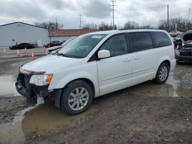 Photo 1 from auction – 2015 CHRYSLER TOWN & COU with VIN 2C4RC1AG4FR698725