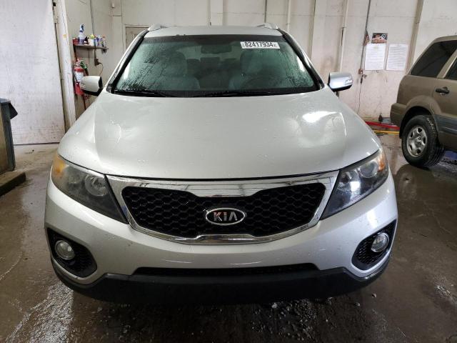 Photo 5 from auction – 2013 KIA SORENTO LX with VIN 5XYKT4A67DG390654