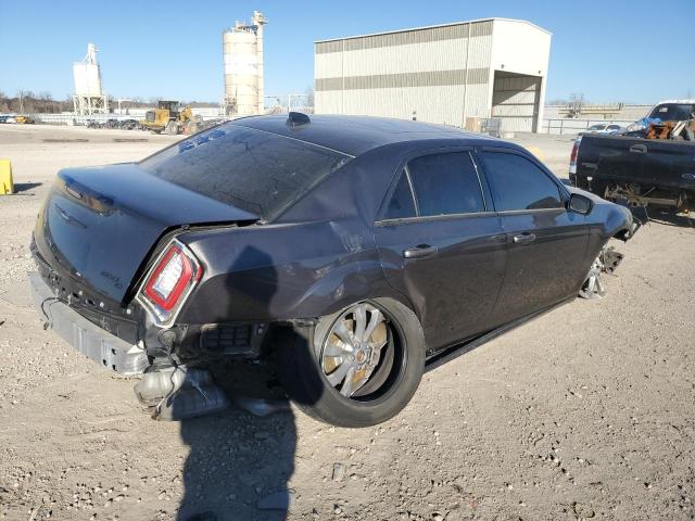 Photo 3 from auction – 2017 CHRYSLER 300C with VIN 2C3CCAKGXHH580325