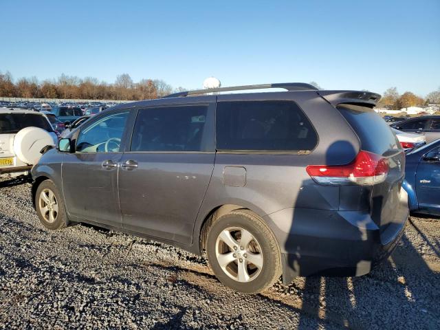 Photo 2 from auction – 2014 TOYOTA SIENNA LE with VIN 5TDKK3DC1ES431282