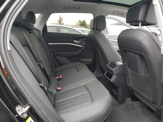 Photo 11 from auction – 2019 AUDI E-TRON PRE with VIN WA1LAAGE2KB021029