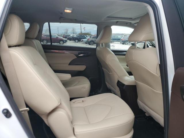 Photo 11 from auction – 2022 TOYOTA HIGHLANDER with VIN 5TDXBRCH9NS557105
