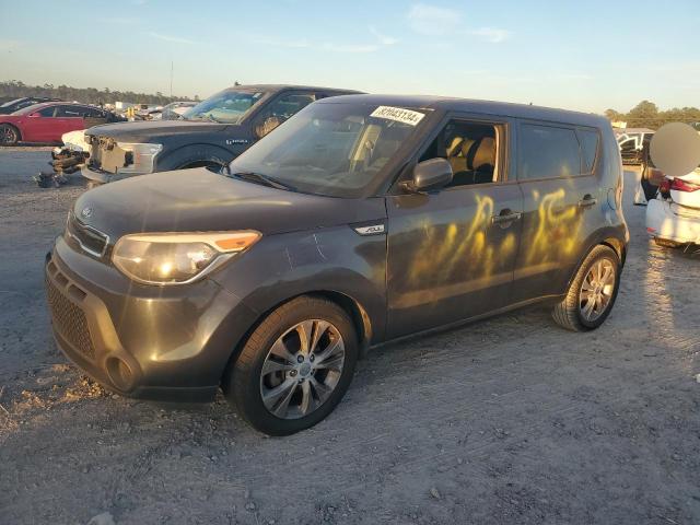 KIA SOUL + 2015 with VIN KNDJP3A52F7184689 - Photo from auction