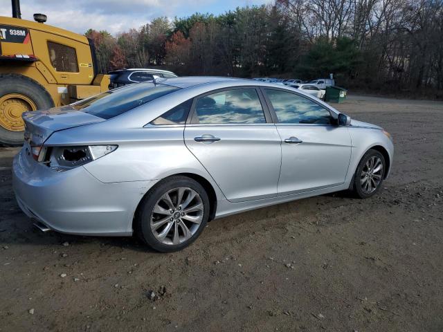 Photo 3 from auction – 2013 HYUNDAI SONATA SE with VIN 5NPEC4AC7DH593412