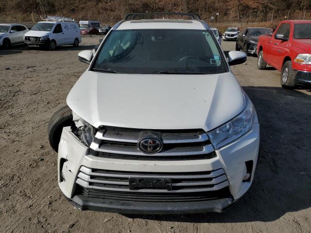 Photo 5 from auction – 2019 TOYOTA HIGHLANDER with VIN 5TDJZRFH2KS721786