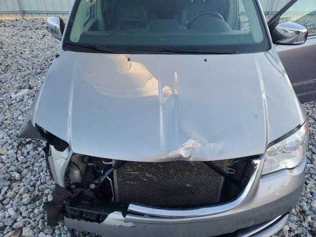 Photo 12 from auction – 2015 CHRYSLER TOWN & COU with VIN 2C4RC1CG6FR743323