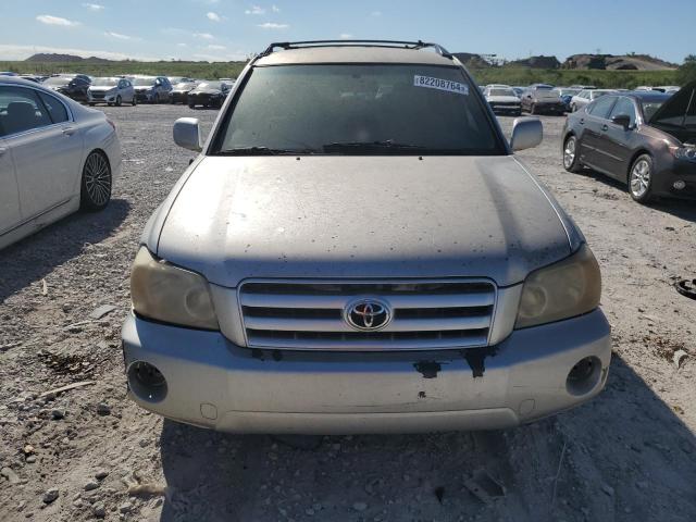 Photo 5 from auction – 2005 TOYOTA HIGHLANDER with VIN JTEGD21AX50124253