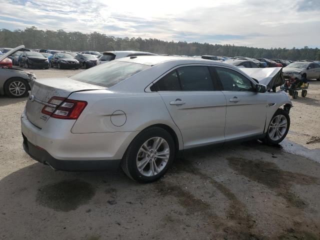 Photo 3 from auction – 2017 FORD TAURUS SEL with VIN 1FAHP2E83HG109604