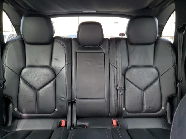 Photo 10 from auction – 2011 PORSCHE CAYENNE S with VIN WP1AB2A20BLA42808