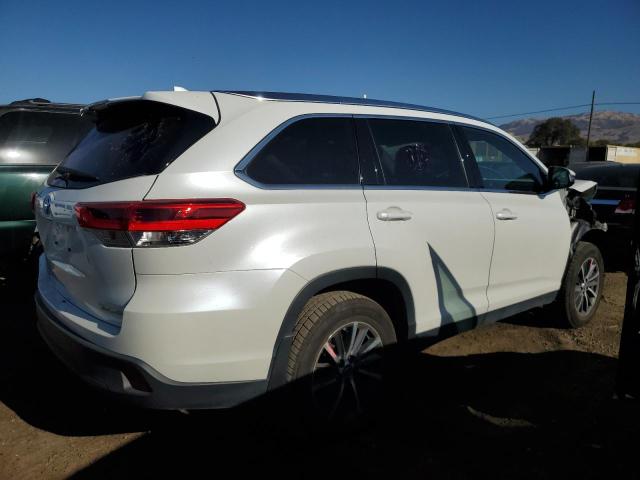 Photo 3 from auction – 2019 TOYOTA HIGHLANDER with VIN 5TDJZRFH7KS605368