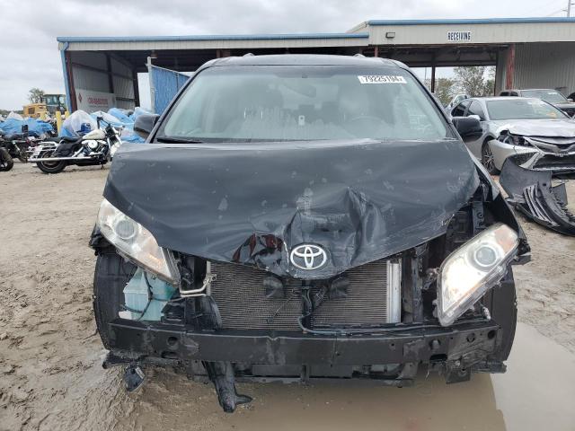 Photo 5 from auction – 2015 TOYOTA SIENNA XLE with VIN 5TDYK3DC2FS569358