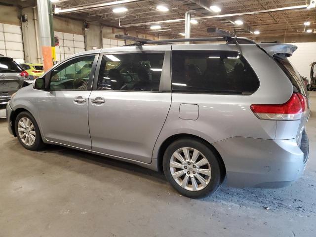 Photo 2 from auction – 2014 TOYOTA SIENNA XLE with VIN 5TDYK3DC6ES416111