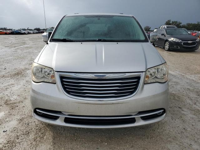 Photo 5 from auction – 2011 CHRYSLER TOWN & COU with VIN 2A4RR8DG1BR758256