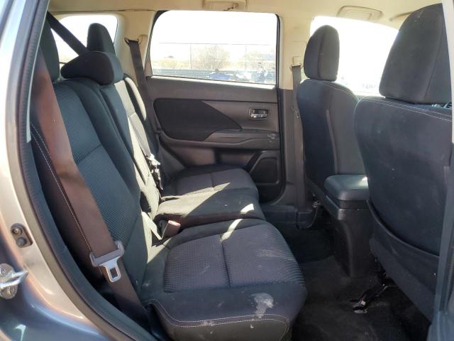Photo 11 from auction – 2016 MITSUBISHI OUTLANDER with VIN JA4AD2A3XGZ038591