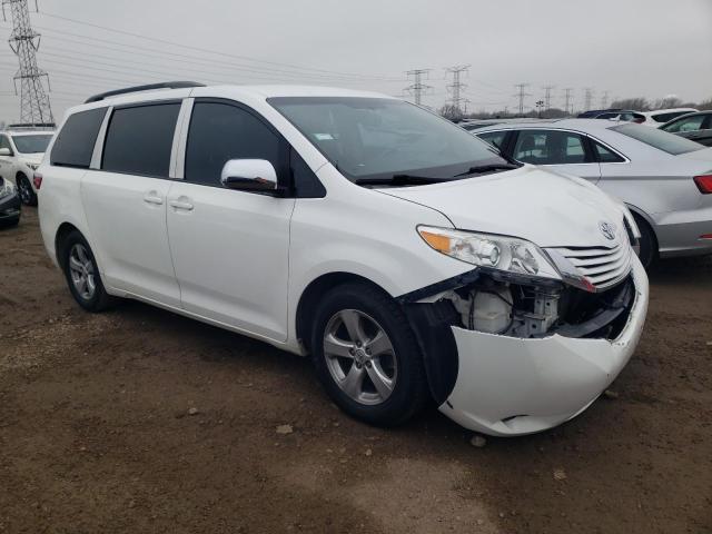 Photo 4 from auction – 2015 TOYOTA SIENNA LE with VIN 5TDKK3DC4FS643725