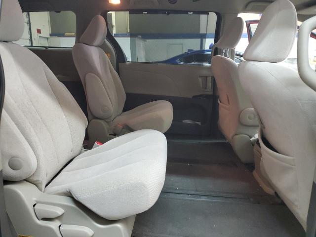 Photo 11 from auction – 2013 TOYOTA SIENNA LE with VIN 5TDJK3DC4DS070883