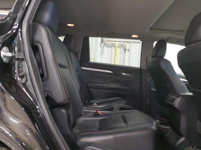 Photo 11 from auction – 2017 TOYOTA HIGHLANDER with VIN 5TDJZRFH4HS448391