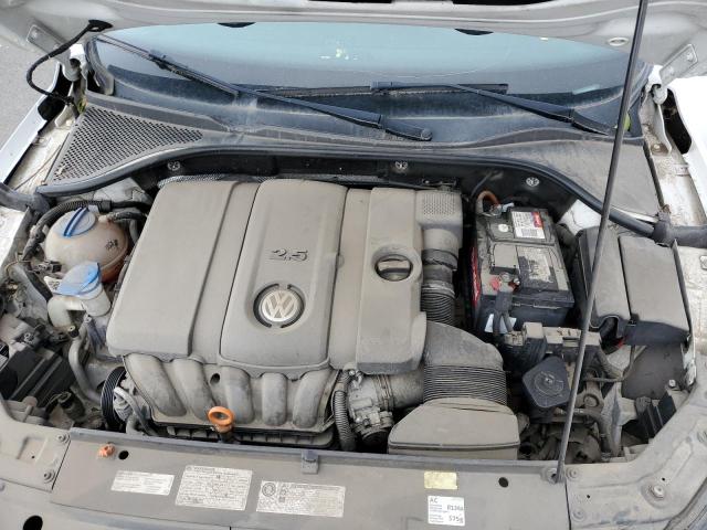 Photo 11 from auction – 2012 VOLKSWAGEN PASSAT SE with VIN 1VWBP7A30CC091745
