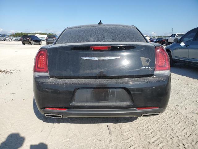 Photo 6 from auction – 2019 CHRYSLER 300 S with VIN 2C3CCABG0KH635078