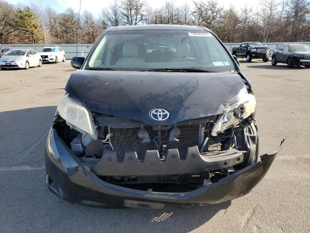 Photo 5 from auction – 2011 TOYOTA SIENNA XLE with VIN 5TDYK3DC7BS003688