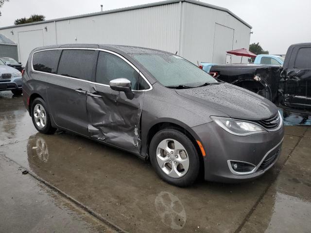Фото 4 с аукциона – 2018 CHRYSLER PACIFICA H с VIN 2C4RC1N79JR237717