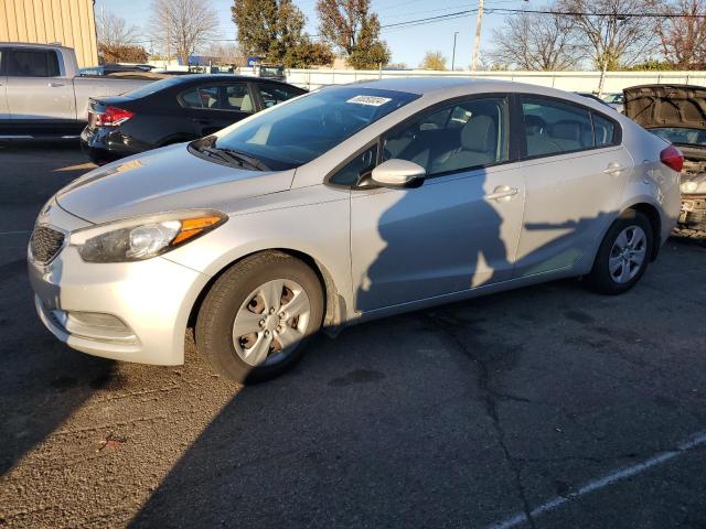 KIA FORTE LX 2016 with VIN KNAFK4A67G5467747 - Photo from auction