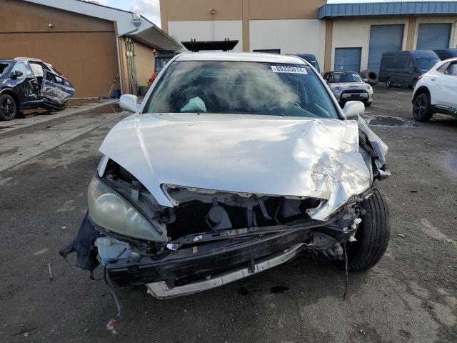 Photo 5 from auction – 2002 TOYOTA CAMRY LE with VIN JTDBF32K120024737
