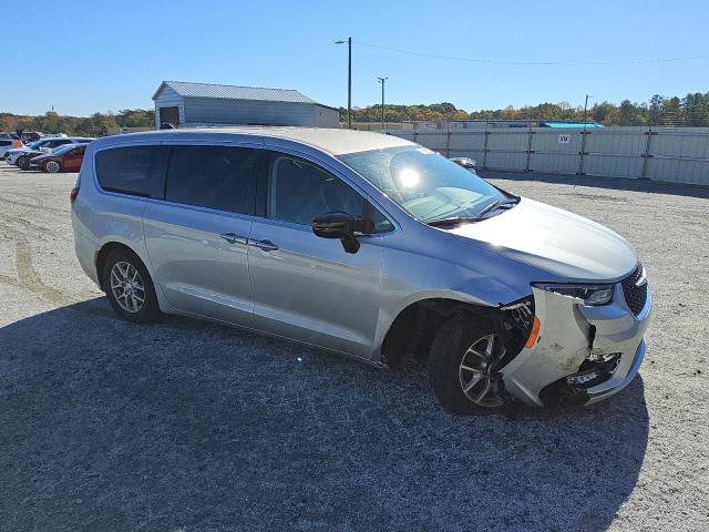 Photo 4 from auction – 2024 CHRYSLER PACIFICA T with VIN 2C4RC1BGXRR159318