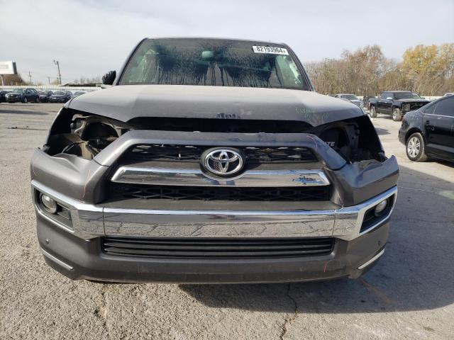 Photo 5 from auction – 2018 TOYOTA 4RUNNER SR with VIN JTEBU5JR1J5567891