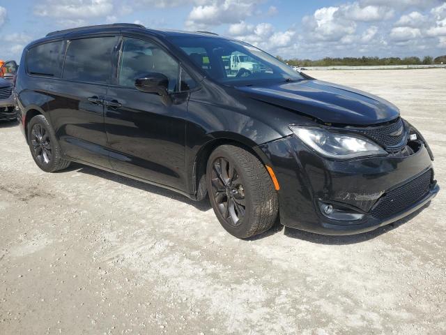 Фото 4 с аукциона – 2018 CHRYSLER PACIFICA T с VIN 2C4RC1BG8JR189308