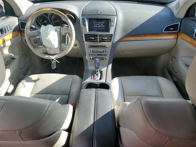 Photo 8 from auction – 2011 LINCOLN MKT with VIN 2LMHJ5AT6BBJ52467