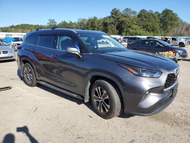 Photo 4 from auction – 2022 TOYOTA HIGHLANDER with VIN 5TDGZRAH2NS550253