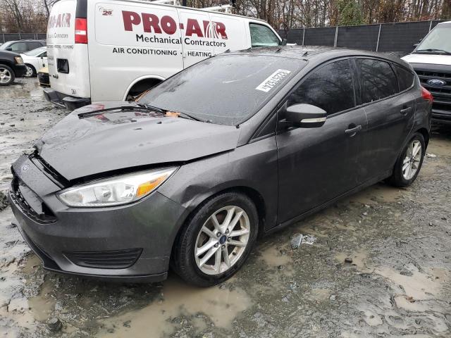 FORD FOCUS SE 2015 مع رقم تعريف المركبة 1FADP3K28FL364399 - صورة من المزاد