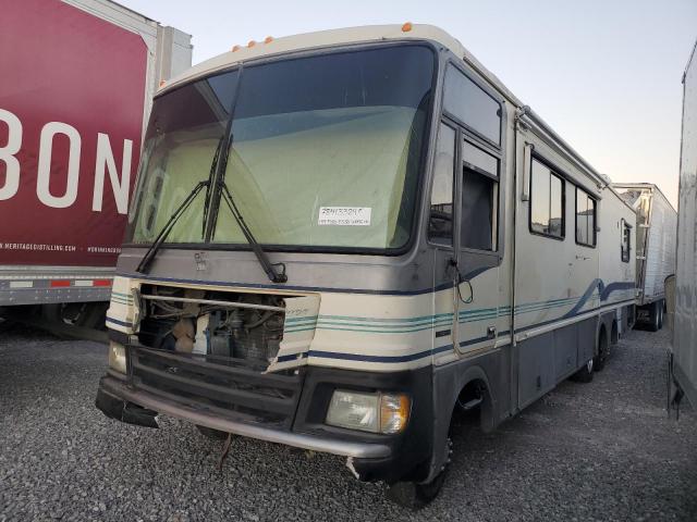 Photo 2 from auction – 1997 PARO MOTORHOME with VIN 3FCMF53G1VJA14811