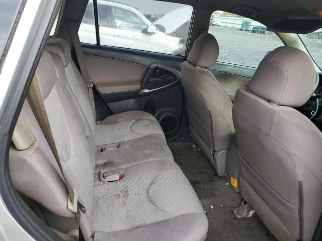 Photo 11 from auction – 2006 TOYOTA RAV4 with VIN JTMBD33V265020719