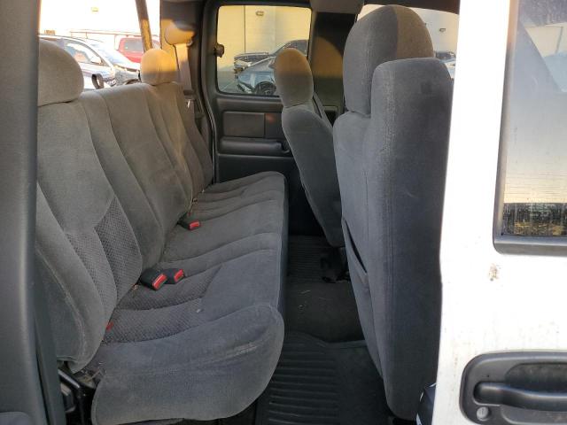 Photo 10 from auction – 2003 CHEVROLET SILVERADO with VIN 1GCEC19T63E233520