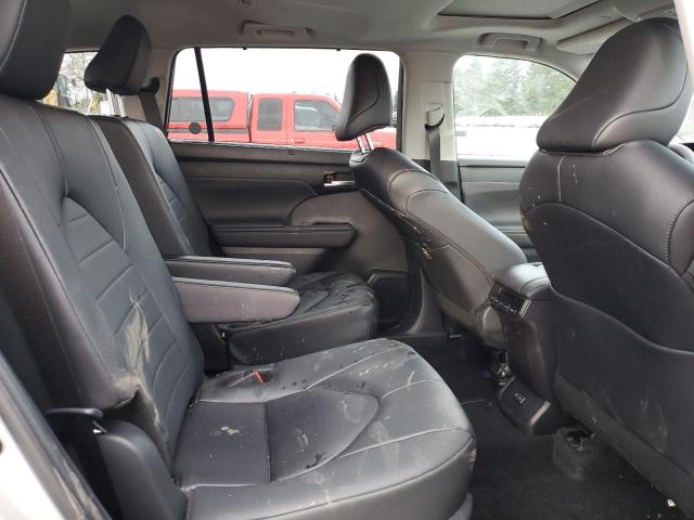 Photo 11 from auction – 2024 TOYOTA HIGHLANDER with VIN 5TDKBRCH6RS634769